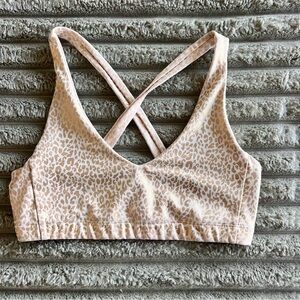 Carbon38 Leopard Print Sports Bra - Cream